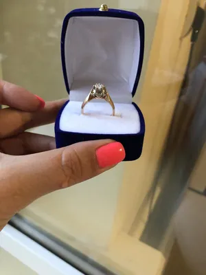 Помолвочное кольцо Тюльпан из белого золота 585 пробы с сертифицированным  GIA бриллиантом купить в ювелирном интернет-магазине LA VIVION
