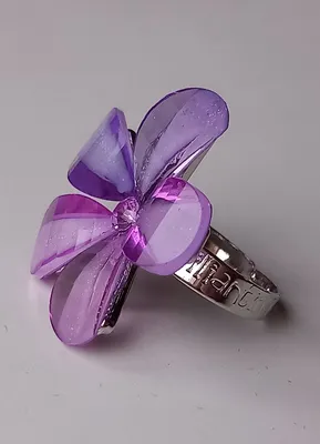 Кольцо в виде цветка купить в интернет магазине в Москве