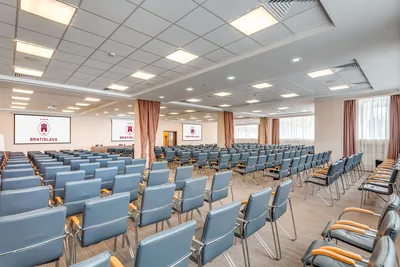 Конференц-залы в Красноярске | Стоимость аренды конференц-зала в отеле