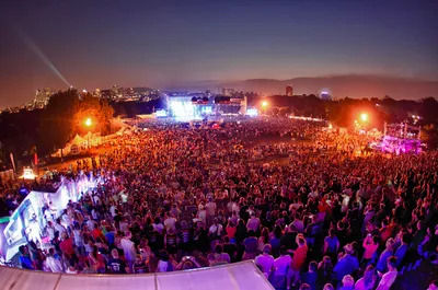 Появление Эминема на концерте Эда Ширана шокировало фанатов — 18.07.2023 —  Шоу-бизнес на РЕН ТВ