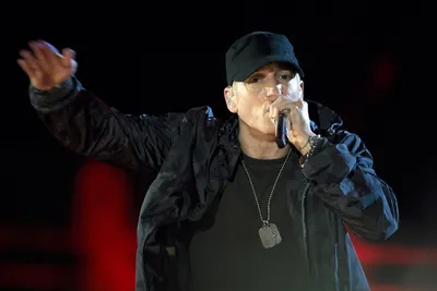 Eminem Takes the Stage in Fortnite's The Big Bang Event - YouTube