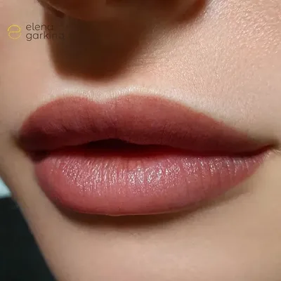 Перманентный макияж губ. Контур с растушевкой | Фото татуаж губ