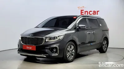 Обновлённый минивэн Kia Carnival: клыкастая оптика, изогнутое табло и  подорожание - КОЛЕСА.ру – автомобильный журнал