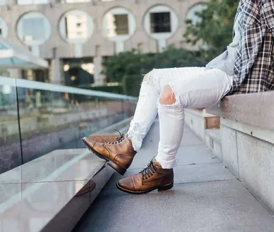 С чем носить желтые джинсы мужчине – 19 фото | Лукастик
