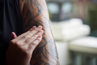 Как ухаживать за татуировкой | Студия татуировки и пирсинга Лабораториумъ