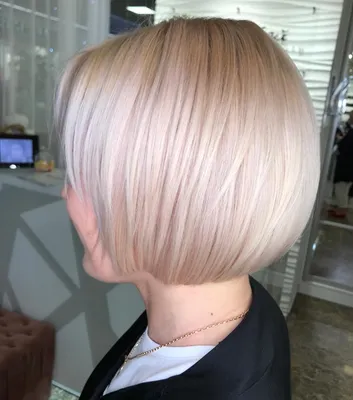 Женская стрижка на короткие волосы в СПб