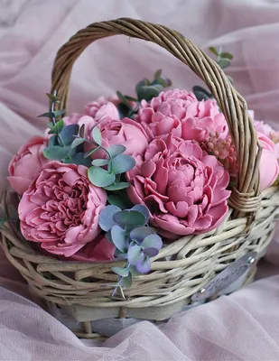 Купить ароматные пионы розового и белого цвета в Минске