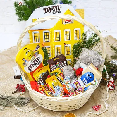 DIY Christmas gift basket. Gift wrapping for the New Year. - YouTube