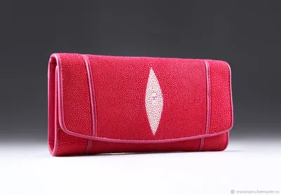 Компактный красный кошелек из кожи ската с монетницей | Купить за 6 960  руб. в интернет магазине \"Экзотическая кожа\" в подарок