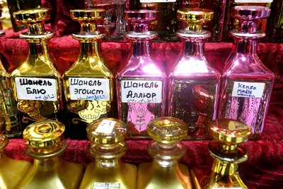 Женская парфюмерия и косметика - купить люксовую брендовую косметику в  интернет-магазине Gum.ru
