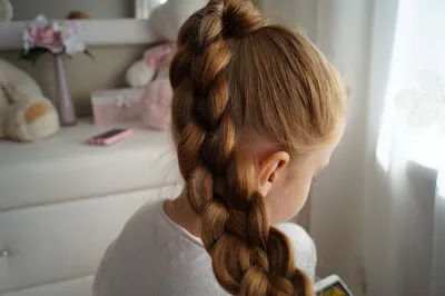 Урок по плетению косы из 4 прядей (с лентой). 4 Strands braiding (with  ribbon) - video Dailymotion