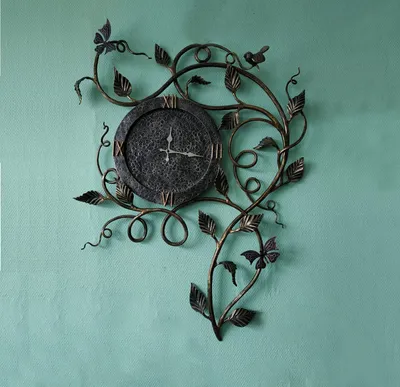 Часы настенные кованые (50 см), цена 90 р. купить в Минске на Куфаре -  Объявление №200863218