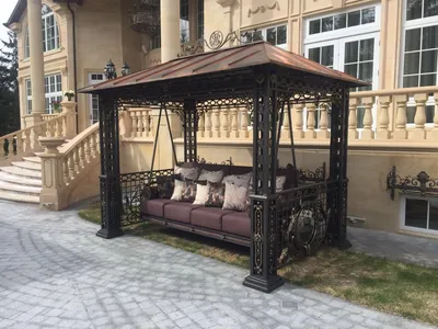 Кованые качели | | Студия Художественной Ковки | Hanging swing chair,  Wrought iron decor, Cool swings