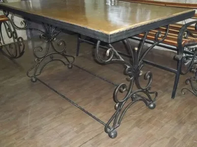 Кованые столы и подставки купить в магазине Дамиан-М