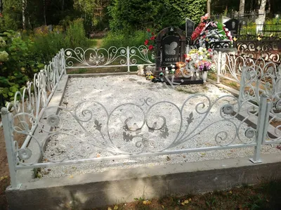 Кованые оградки на могилу | фото кованых оград на кладбище