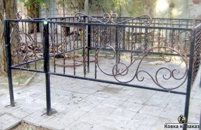 Ритуальная ограда кованая «Кованый лист» на кладбище :: «Ограды Дешево»