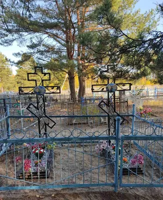 Крест на могилу кованый T-009 - Купить в Москве | Фабрика гранита -  изготовление и продажа памятников