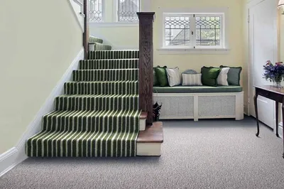 Как выбрать ковролин для лестницы? ⚡ Читайте в блоге магазина напольных  покрытий ПолMall