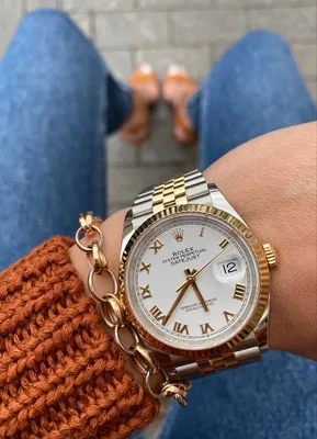 Красивые, стильные, женские часы.