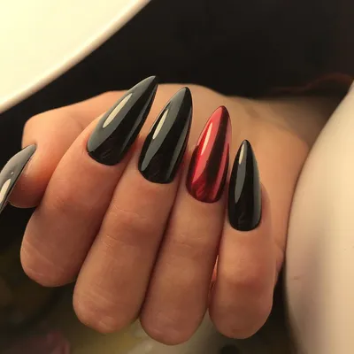 Красивые длинные острые ногти красно…» — создано в Шедевруме