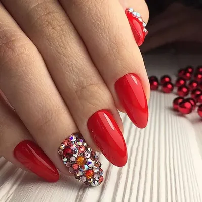 Маникюр - Красные ногти — это всегда красиво и стильно♥️♥️♥️ Яркий дизайн —  популярен, независимо от времени года. ✓коррекция ✓дизайн #маникюр2021  #ногтиабинск #красивыеногти #красивыйманикюр#красныйманикюр | Facebook