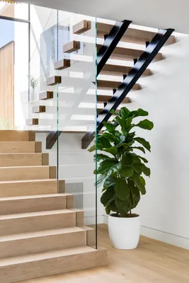 Межэтажные деревянные лестницы в дом