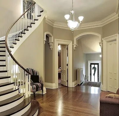 Стеклянные лестницы: красивые конструкции в интерьере дома