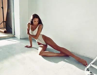 Самые длинные ноги российского Instagram - Рамблер/женский