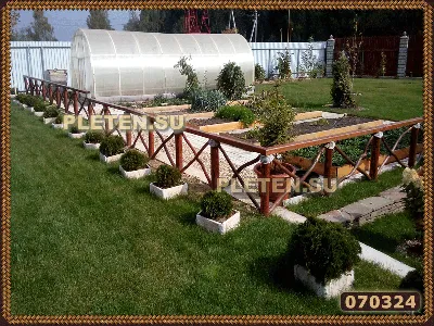 Красивая, приготовленные по образцу чугунная ограда Стоковое Изображение -  изображение насчитывающей орнаментально, зеленый: 191665693