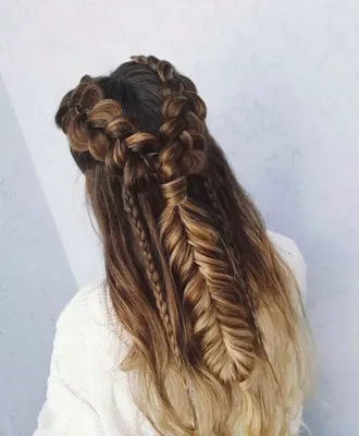 Прическа с косой (140 фото): идеи красивых, модных и элегантных укладок для  детей или взрослых на разную длину волос