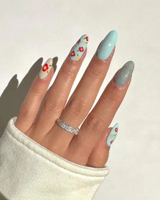 Весенний маникюр 2023: 10 самых красивых дизайнов на короткие ногти💅 |  theGirl