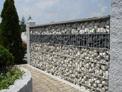 Забор из камня в сетке (габион), цена за м2, купить заборы Пергоны - Pergone
