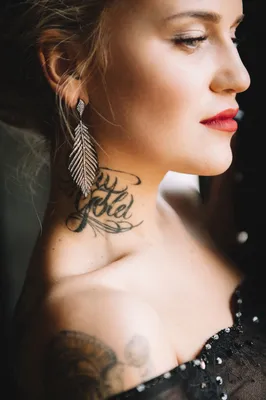 Красивые женские тату от популярных мастеров со всего мира завораживают  своей оригинальностью, нежностью и детальностью. И кто там говорил,… |  Instagram
