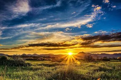 Красивый ранний осенний рассвет | Пикабу