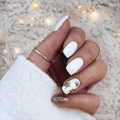 Красивые руки - 💅☃️❄️ Зимний маникюр на короткие ногти.... | Facebook