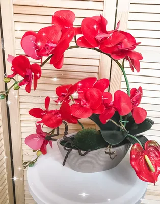Композиция из искусственной красной орхидеи купить в интернет-магазине  Ярмарка Мастеров по цене 5500 ₽ – E242TBY | Композиции, Москва - доставка  по России