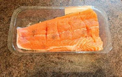 Рулет из лаваша с красной рыбой — рецепт от ВкусВилл