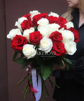 Only Rose — идеальный букет из роз | Купить букет из свежесрезанных красных  и белых роз «Бьянко Россо»