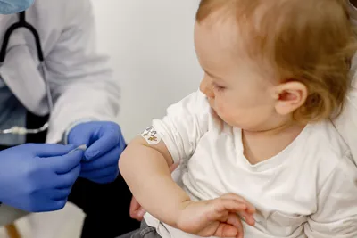 Прививка от краснухи взрослым и детям - цена в СПб