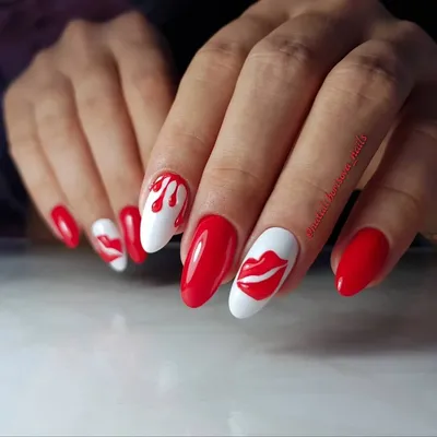 Черно-красный маникюр | Mickey nails, Pink tip nails, Elegant nails