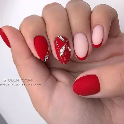 Iolanta_nails_studio - Темно-красный маникюр с блестками и пайетками  #пайеткинаногтях #красныеногти #ногтисблестками #блесткинаногтях  #красныйманикюр #красныйманик #полигель #ногтиполигель #короткиеногти  #овальныеногти #подкутикулу #дизайнногтей ...