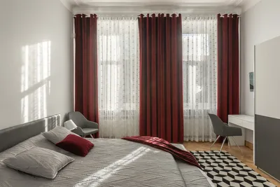 Красные шторы в спальне - 61 фото