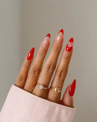 Красный маникюр: 10 модных дизайнов для ногтей любой длины | theGirl