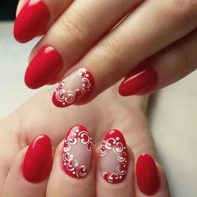 SPb City Nails - Модный красный маникюр с дизайном на короткие и длинные  ногти - с рисунком, стразами, блестками, красно-черный, красно-белый,  красный с золотом, серебром, красный френч. | Facebook