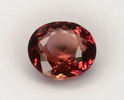 Камень рубеллит - свойства, кому подходит, красный и розовый рубеллит |  Ювелирный дом Maxim Demidov