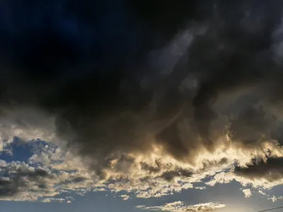 Красота неба с облаками, и солнце Стоковое Фото - изображение насчитывающей  пасмурно, праздник: 126148134