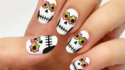 Необычный маникюр #Nails_WF #nails #маникюр #black #white #blackmanicure  #blacknails #whitemanicure #whitenails #белый … | Дизайнерские ногти,  Ногти, Шикарные ногти