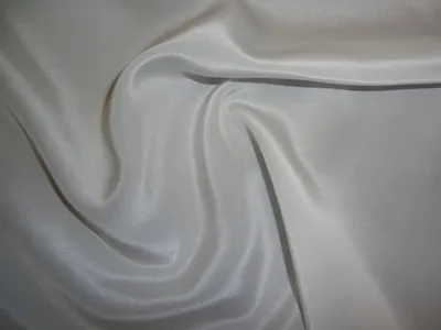 Плательно-блузочная ткань, крепдешин (шелк 100%), ширина 137 см.