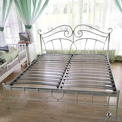 Такая кованая кровать выдержит самые экстремальные нагрузки, не только от  двоих 🙂 А остальные кровати можно посмотреть по ссылке http:/… | Кровати,  Мебель, Кровать