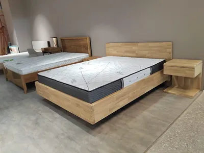 Кровать двуспальная Ирландия из массива дуба из массива дуба изготовлена  фабрикой мебель России Вудланд
